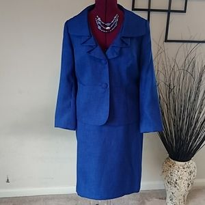 Le Suit Woman 2pc Suit